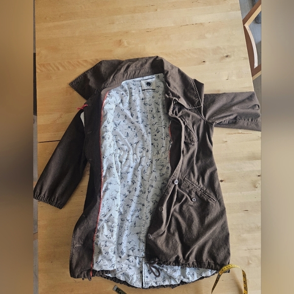 Daughters of the Liberation coat, large - Picture 5 of 8